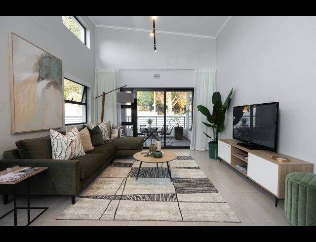 2 BEDROOM APARTMENT FOR SALE IN BRYANSTON